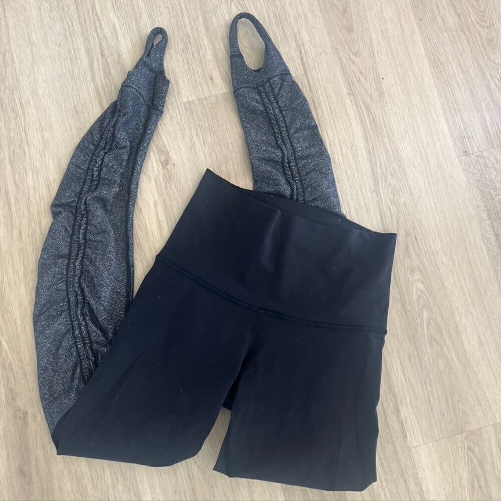 Lululemon Wunder Under Gray and Black Leg Stirrup Leggings Sz 6 - Picture 2 of 10